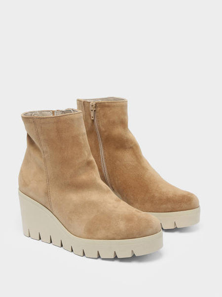 Women's Gabor Shoes  | Leather Wedge Bootie | Lion Dream Velour