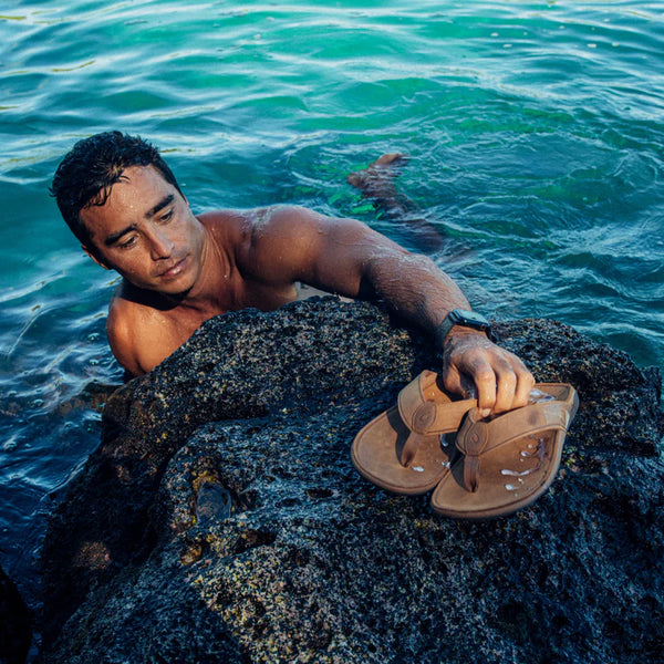 Men's Olukai | Tuahine Waterproof Sandal | Toffee