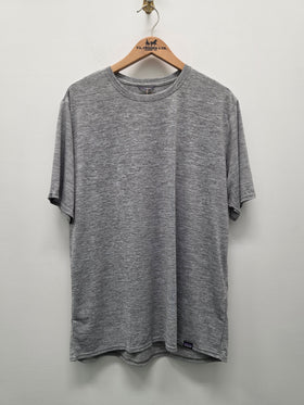 Men's Patagonia | Short Sleeve Capilene Cool Daily Shirt | Feather Grey
