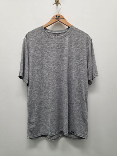 Men's Patagonia | Short Sleeve Capilene Cool Daily Shirt | Feather Grey