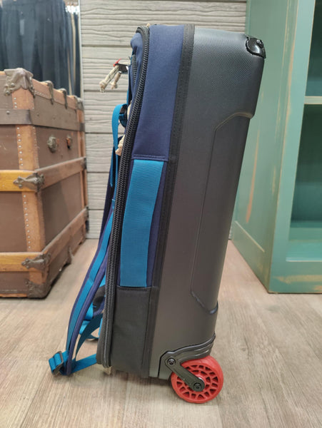 Topo | Global Travel Bag Roller | Navy/Sahara