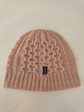 Women's Patagonia | Coastal Cable Beanie | Pink Frost