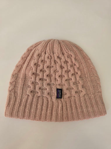 Women's Patagonia | Coastal Cable Beanie | Pink Frost