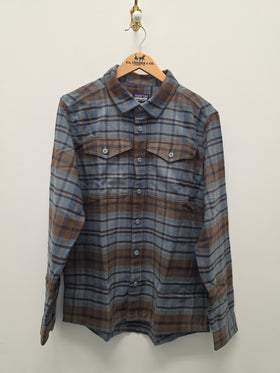 Men's Patagonia | Fjord Flannel Shirt | Rising Storm: Blue Sage