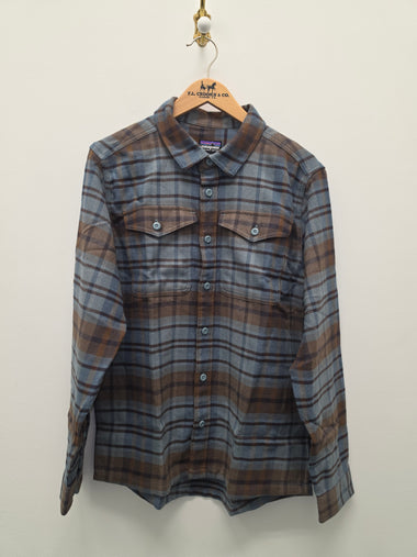 Men's Patagonia | Fjord Flannel Shirt | Rising Storm: Blue Sage