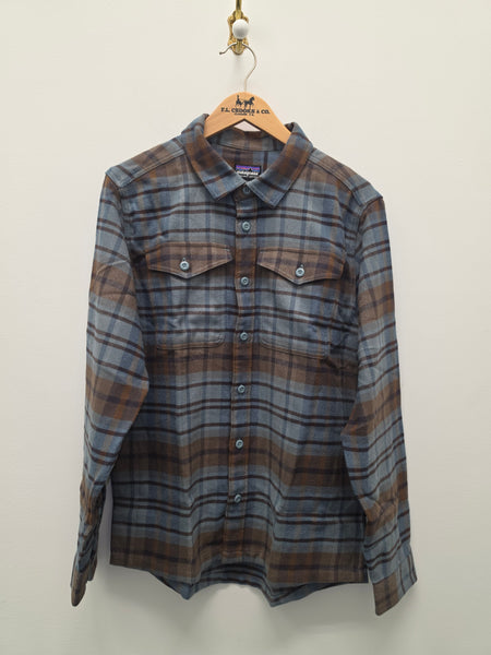 Men's Patagonia | Fjord Flannel Shirt | Rising Storm: Blue Sage