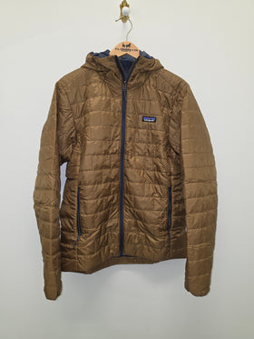 Men's Patagonia | Nano Puff Jacket | Den Brown