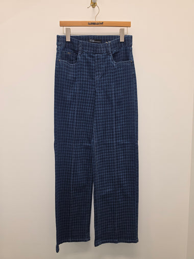 Women's French Dressing | Pull-On Straight Leg Denim | Houndstooth