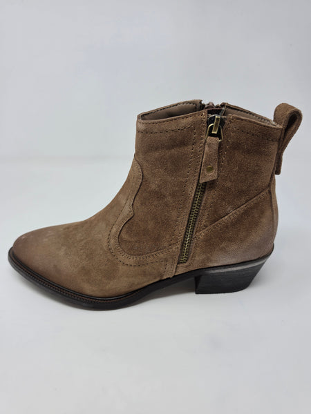 Women's David Tate | Friendly Casual Shoe | Suede