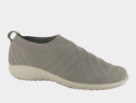 Women's Naot | Okahu Slip On Vegan Sneaker | Taupe Knit