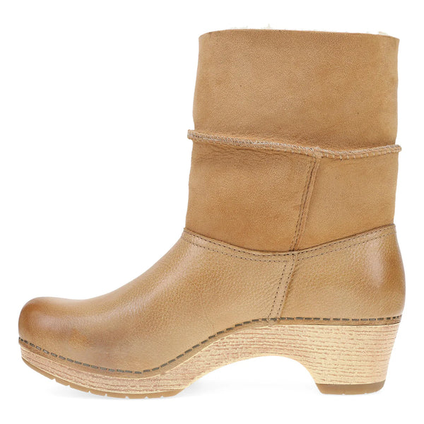Women's Dansko | Lillith Boot | Honey