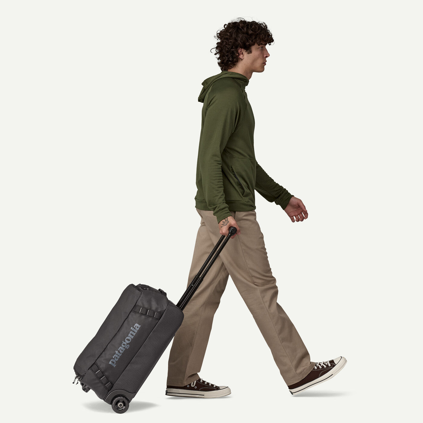 patagonia mens weekender bag Patagonia Black Hole Wheeled Duffel 40 L Black