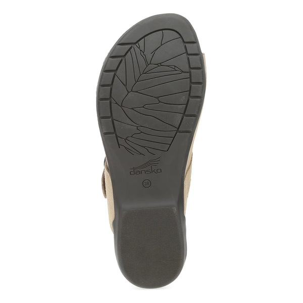 Women's Dansko | Rylee Suede Sandal | Sand