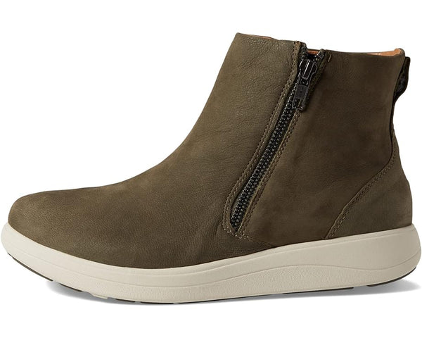 Women's Strive Footwear | Bamford II Water Resistant Boot | Olive