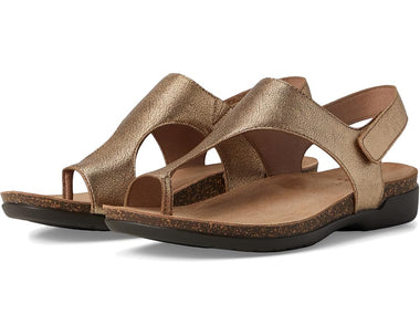 Women's Dansko | Reece Toe Loop Waxy Burnished Sandal | Bronze