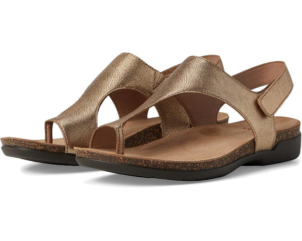 Women's Dansko | Reece Toe Loop Waxy Burnished Sandal | Bronze
