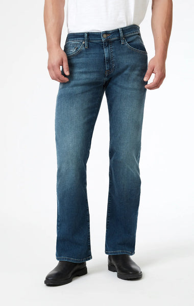 Men's Mavi | Josh Bootcut Jeans | Mid Brushed Organic Move