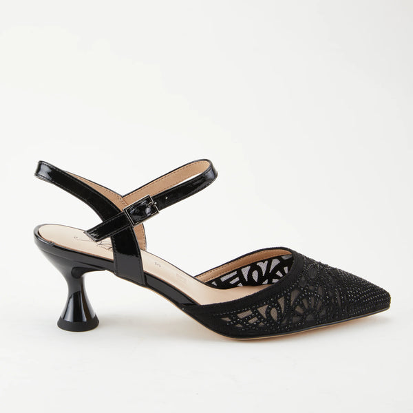 Women's Spring Step | Delicate Sandals by Azura | Black