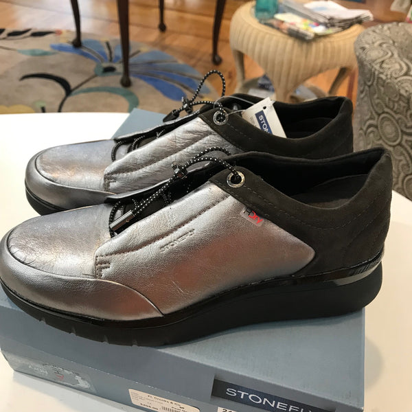 Women's Stonefly | Cleryn Leather Goat Suede Lace Shoes | Peat Gray