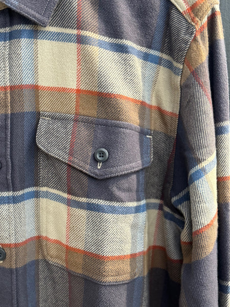 Men's Patagonia | Men's Fjord Flannel Shirt | Forge Grey Plaid