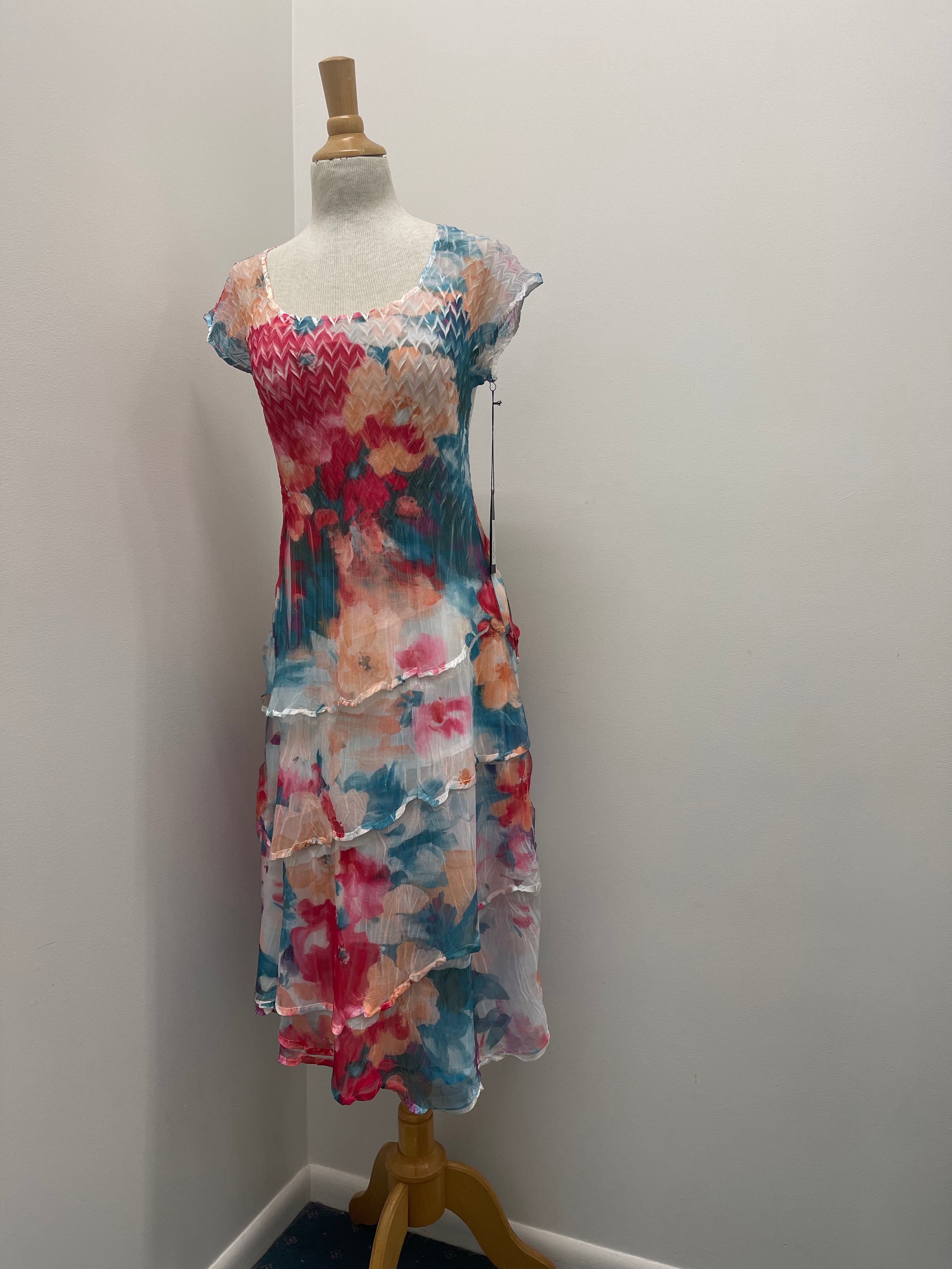 komarov midi dresses Sleeveless Ruffle Detail Dress