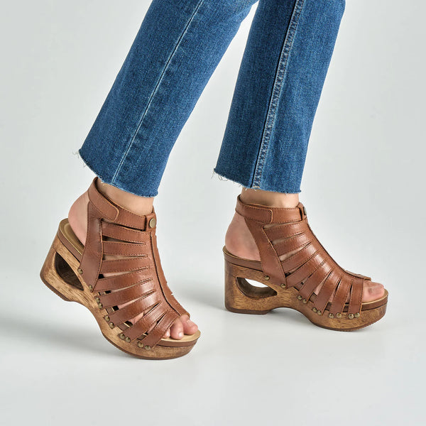 Women's Dansko | Adie Tan Calf Sandal | Tan