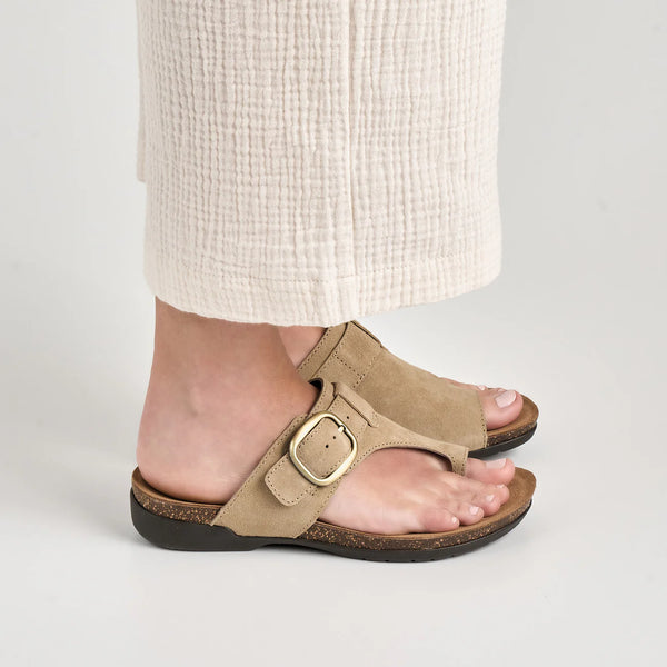 Women's Dansko | Rylee Suede Sandal | Sand
