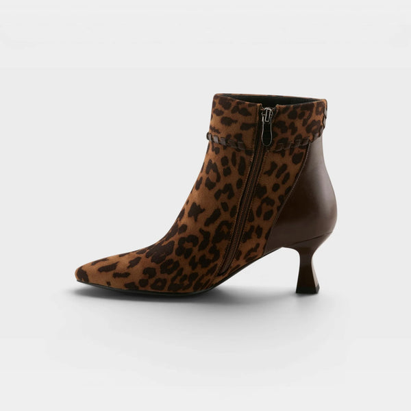 Women's Spring Step | Sidesaddle-Leo by Azura | Leopard Print