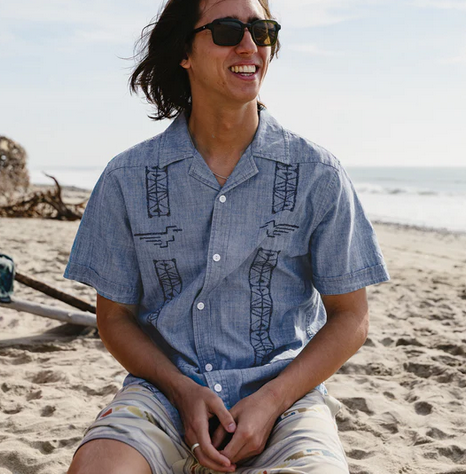 Men's Howler Bros | Guayabera Shirt | Pictographs : Washed Indigo Chambray