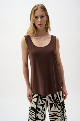 Women's Joseph Ribkoff | Silky Knit Scoop Neck Camisole | Mahogany