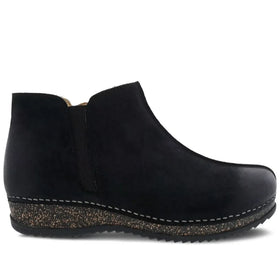 Women's Dansko | Makara Burnished Suede Shoe | Black