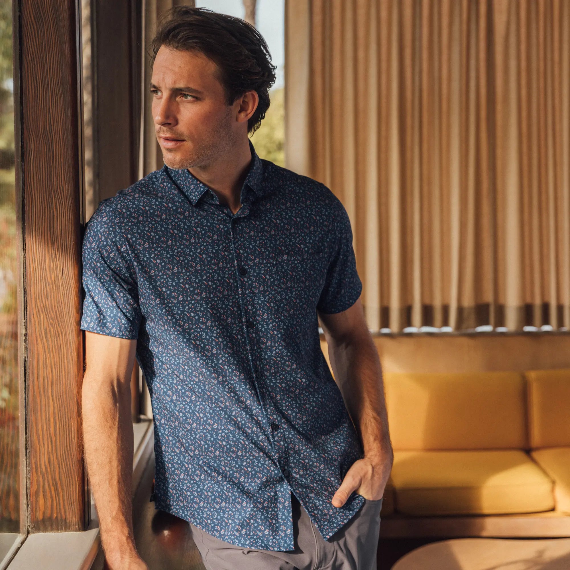 Leeward Short Sleeve Extra Large Trim / Deep Ocean Palm Print Leeward Short Sleeve Extra Large Trim / Deep Ocean Palm Print
