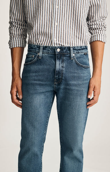 Men's Mavi | Zach Straight Leg Jeans | Mid Blue