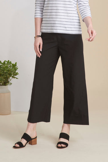Women's Habitat | Downtown Capri Pant | Black