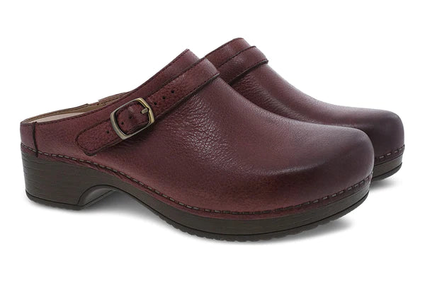 Women's DANSKO | Berry Milled Burnished Shoe | Ruby
