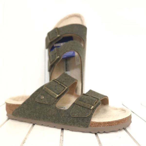 Women's Birkenstock | Arizona Rivet Sandal | Doubleface Khaki