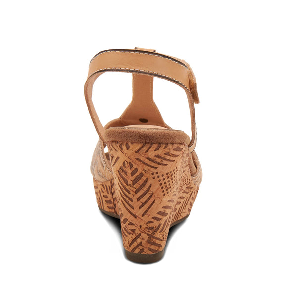 Women's L'Artiste | Nicolasa T-Strap Sandal | Beige