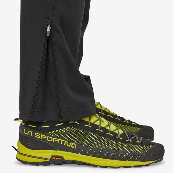 Men's Patagonia | Altiva Trail Pants - Short 29" Inseam | Black